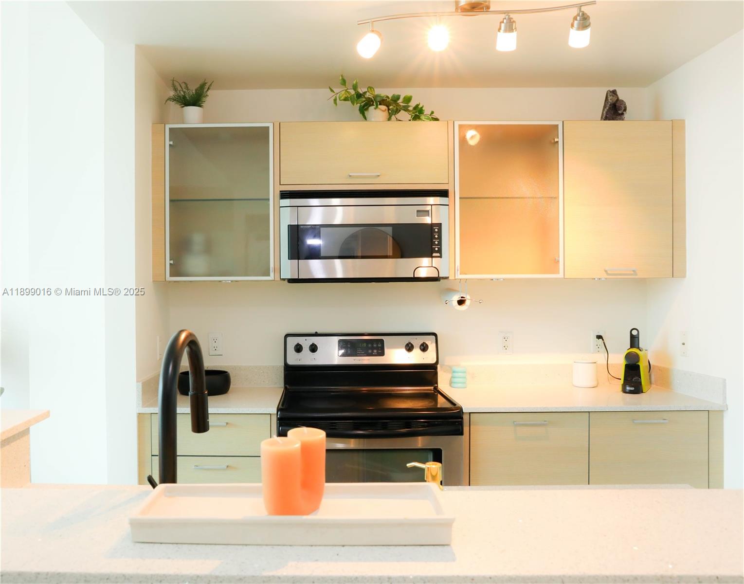 350 NE 24th St 406