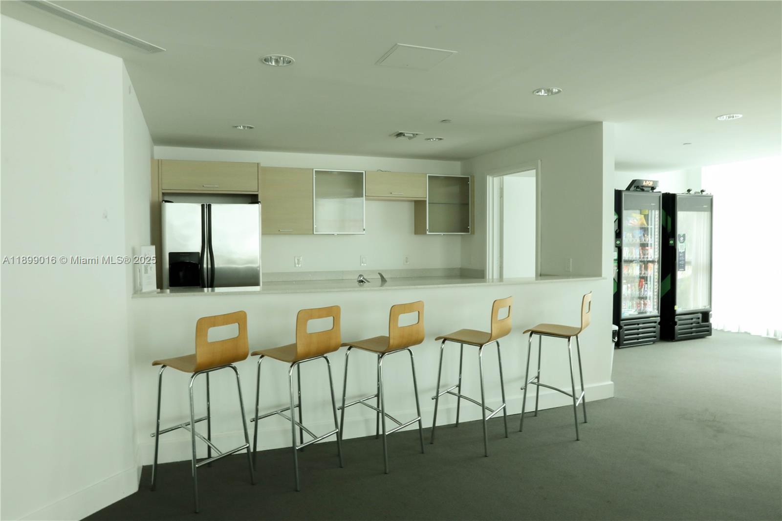 CITY 24 CONDO - Residential