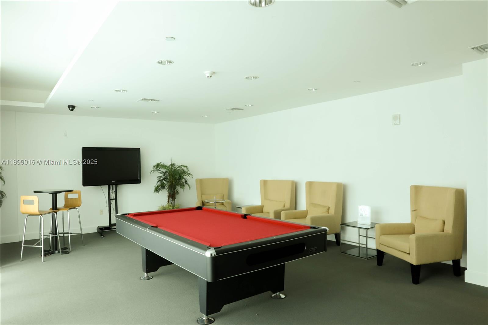 CITY 24 CONDO - Residential