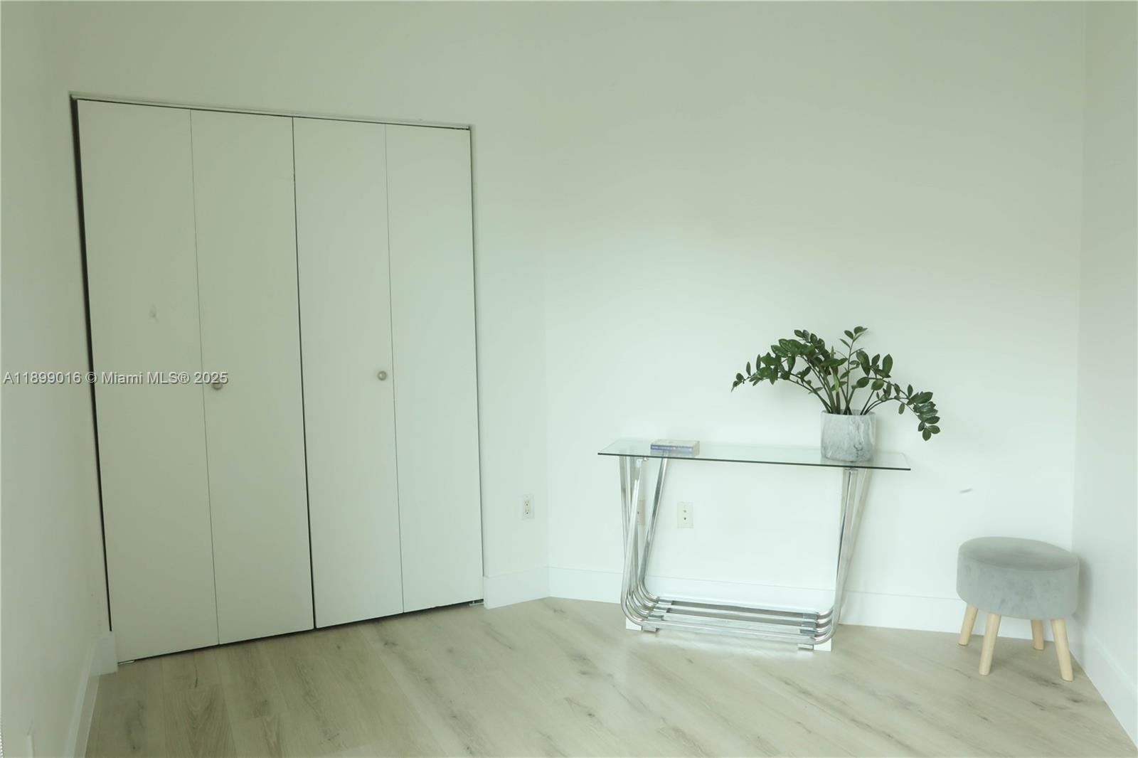 CITY 24 CONDO - Residential