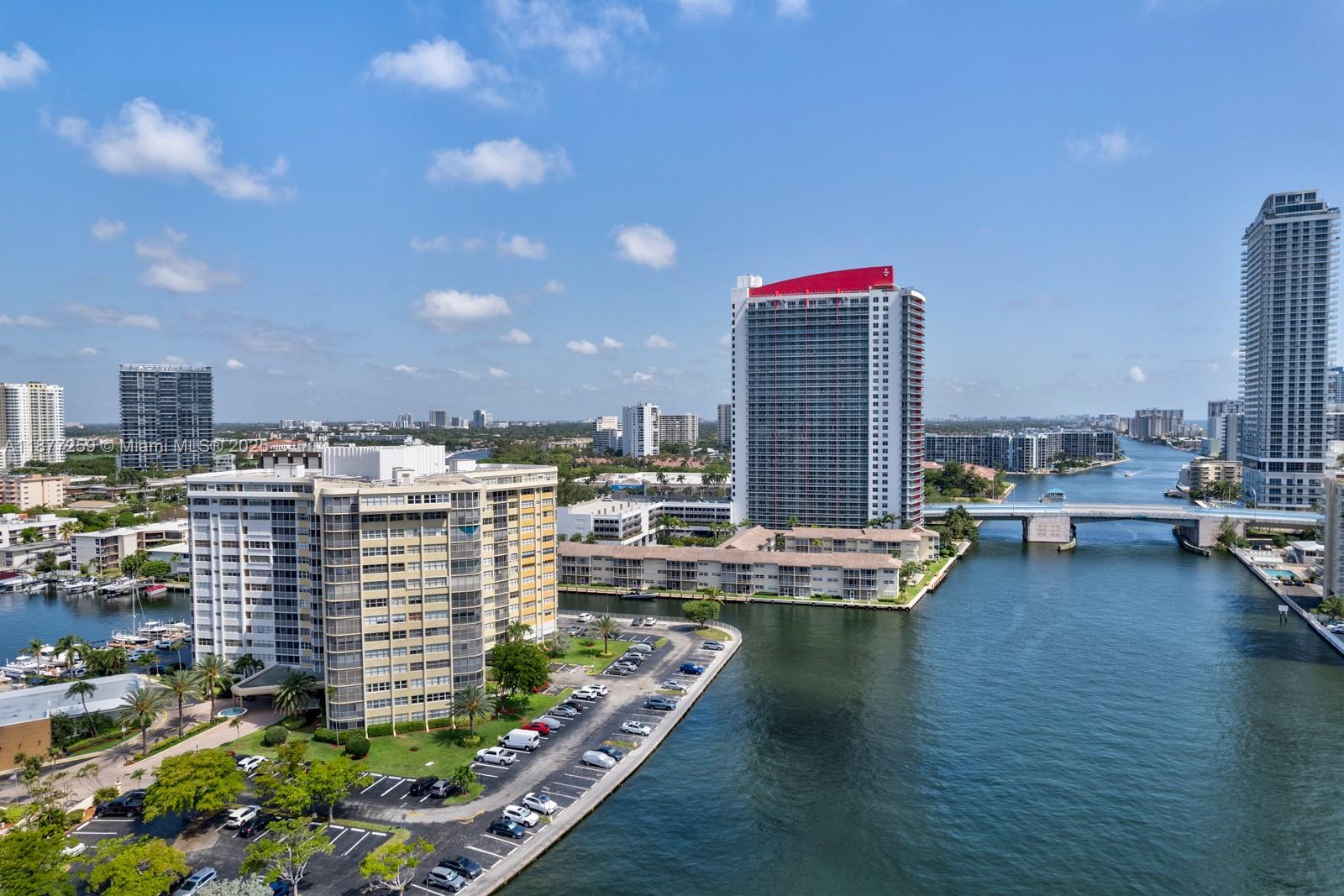 LAKE POINT TOWER CONDOMIN - Residential