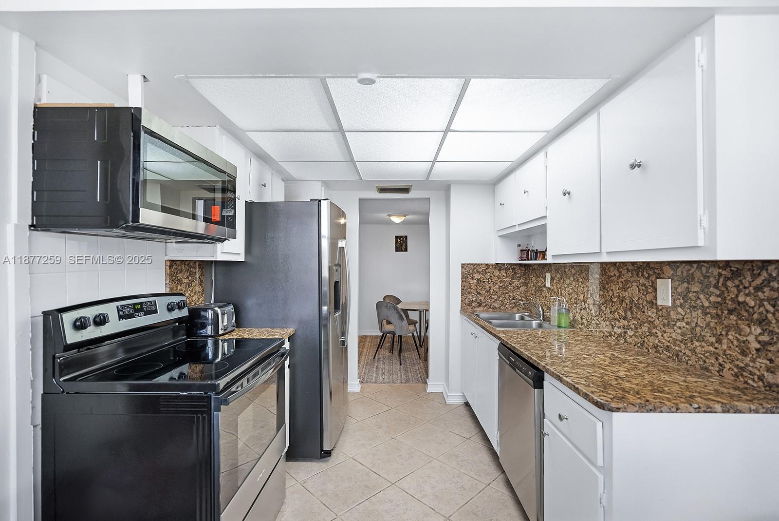 LAKE POINT TOWER CONDOMIN - Residential