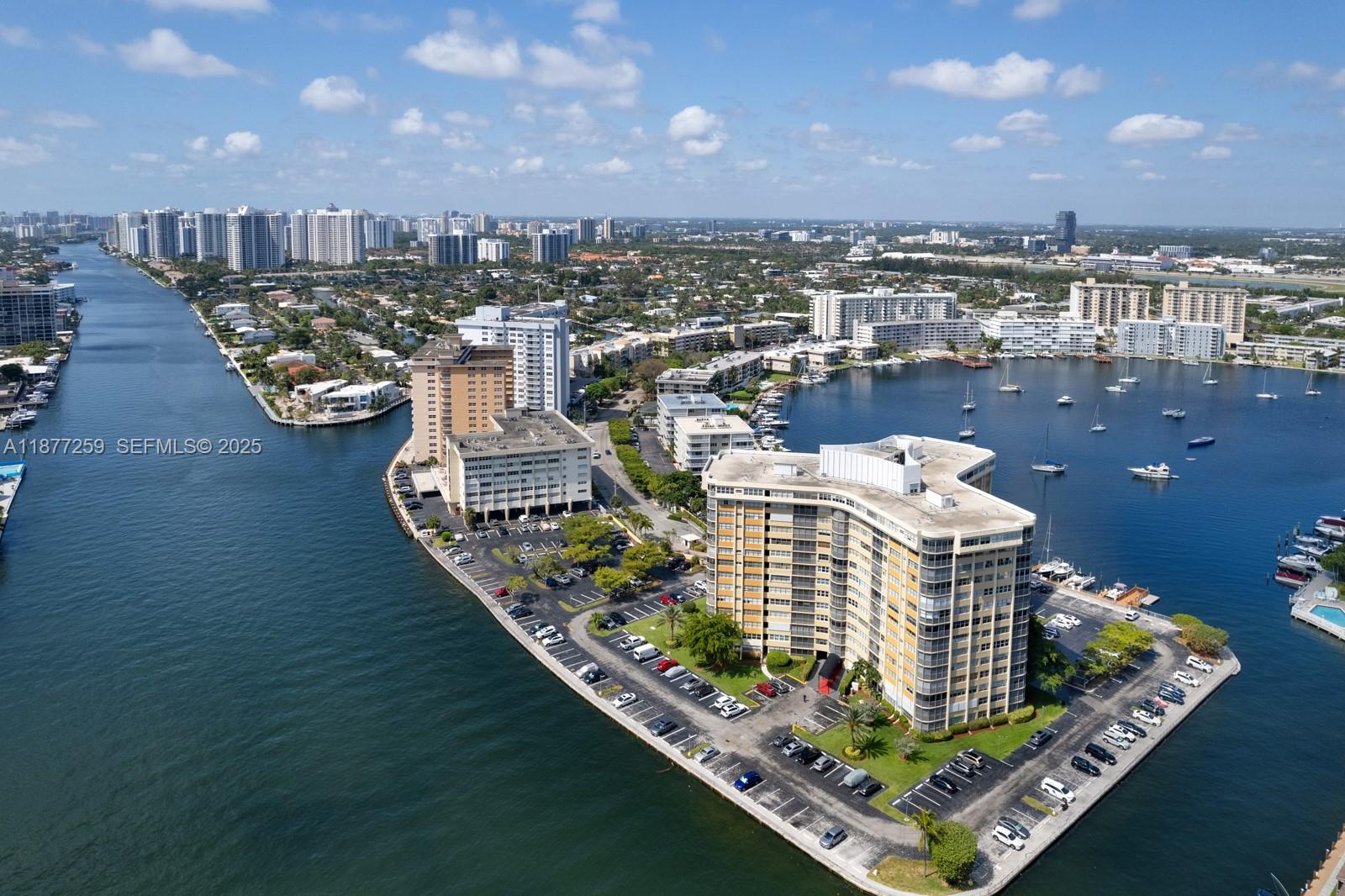 LAKE POINT TOWER CONDOMIN - Residential