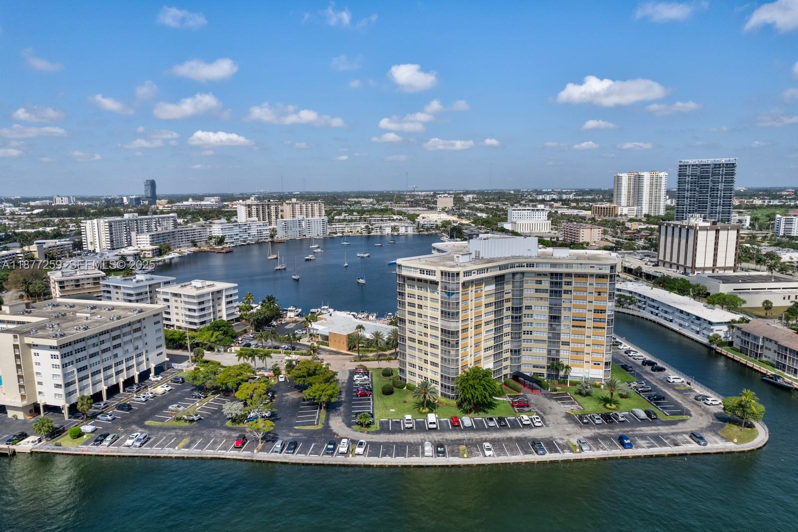 LAKE POINT TOWER CONDOMIN - Residential