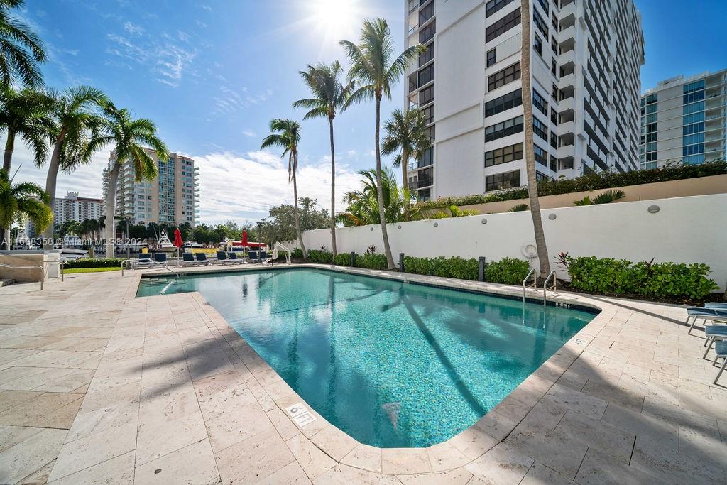 GALLERY ONE CONDO - Residential