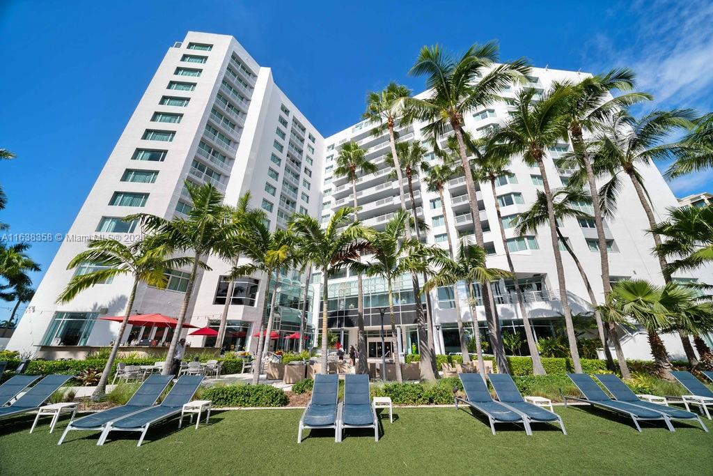 Property for Sale at 2670 E Sunrise Blvd 907, Fort Lauderdale, Broward County, Florida - Bedrooms: 1 
Bathrooms: 1  - $235,000