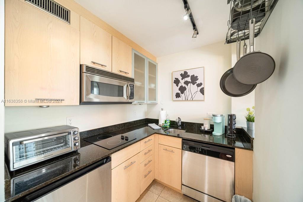 GALLERY ONE CONDO - Residential