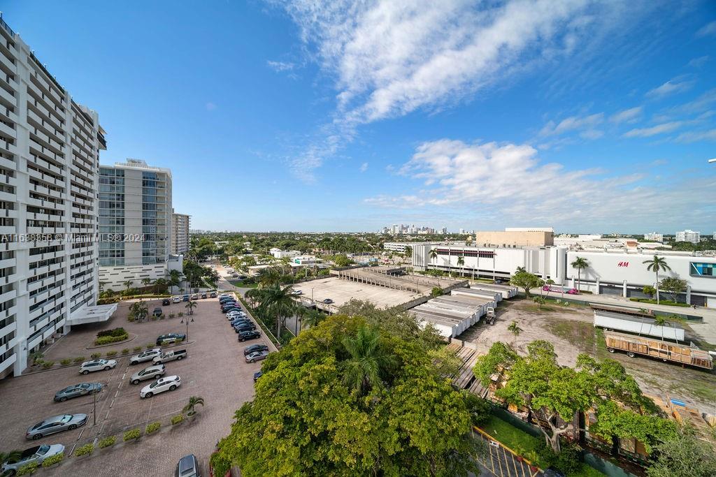 GALLERY ONE CONDO - Residential
