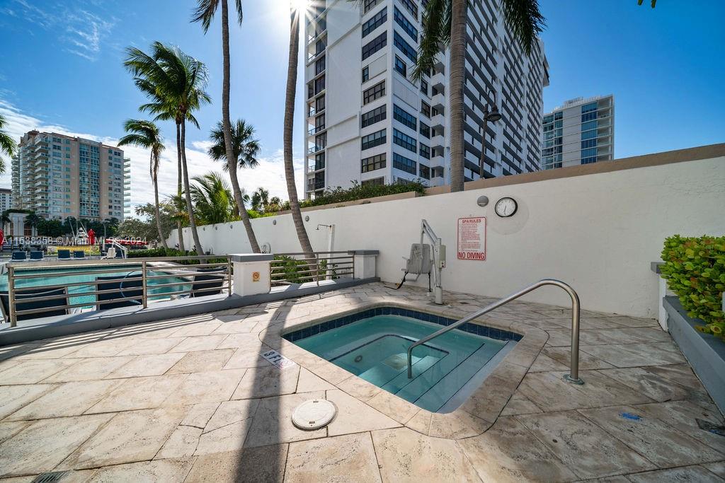 GALLERY ONE CONDO - Residential
