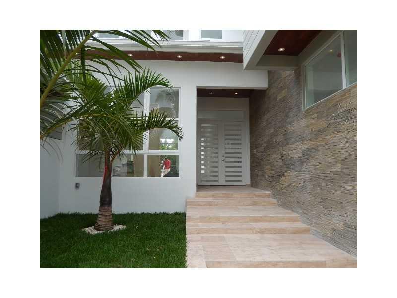 TROPICAL ISLE HOMES SUB 4 - Residential