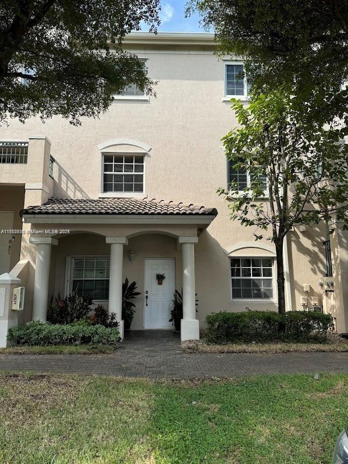 Property for Sale at 5660 Nw 115th Ct 105, Doral, Miami-Dade County, Florida - Bedrooms: 3 
Bathrooms: 2  - $425,000