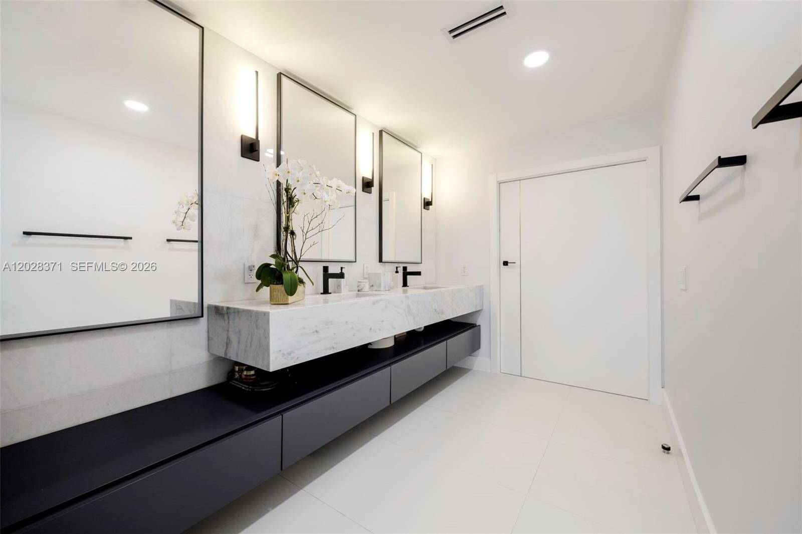 CHARNA ESTATES - Residential