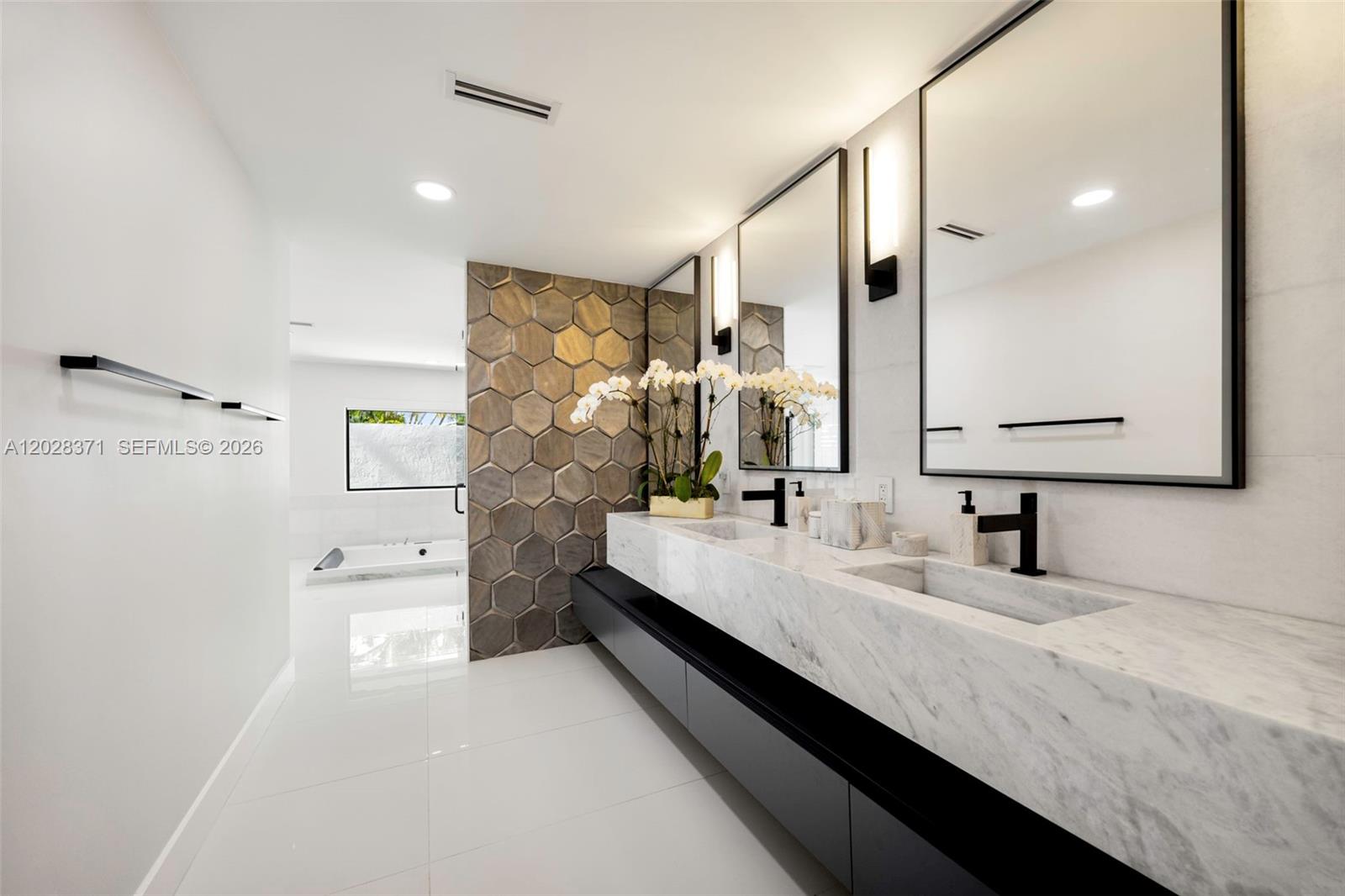 CHARNA ESTATES - Residential