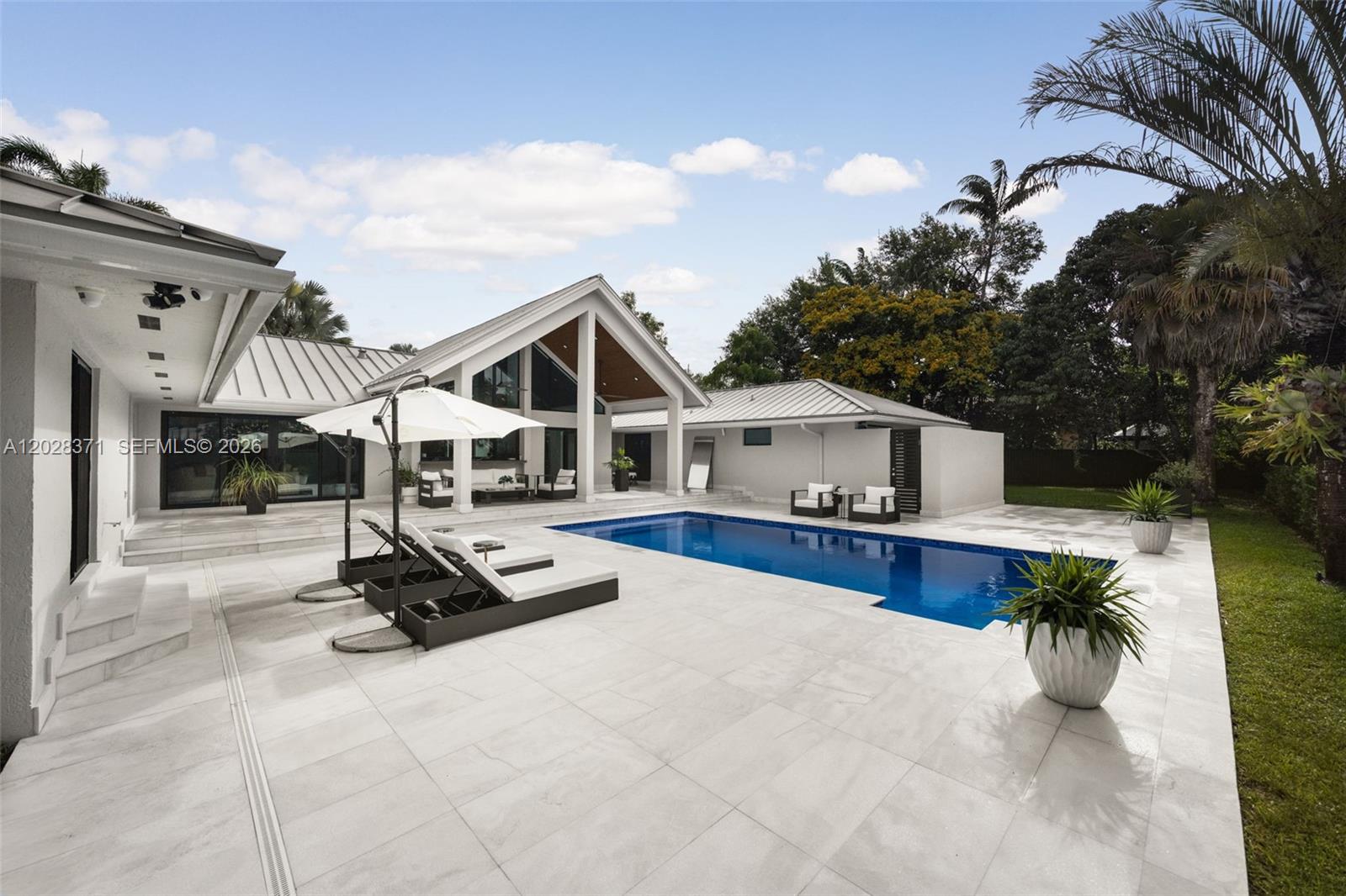 CHARNA ESTATES - Residential