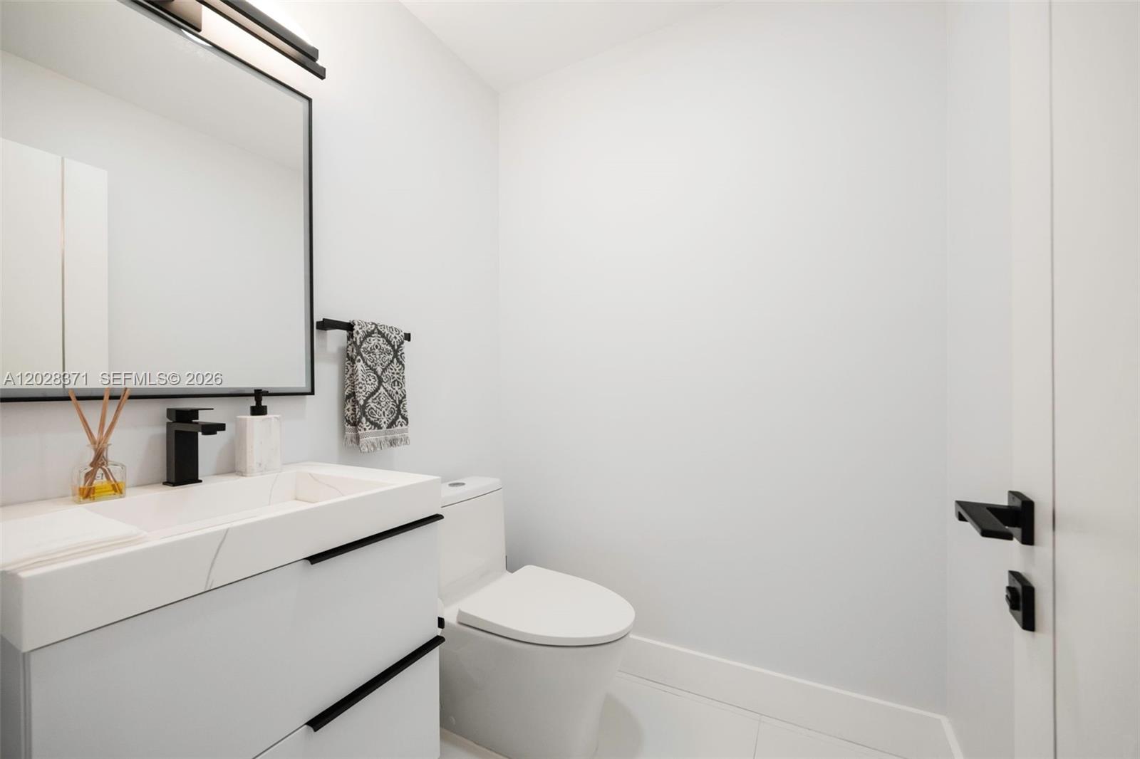 CHARNA ESTATES - Residential