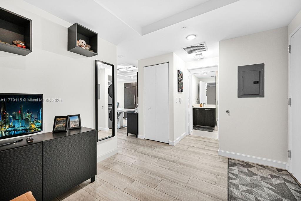 BRICKELL HEIGHTS EAST CON - Residential