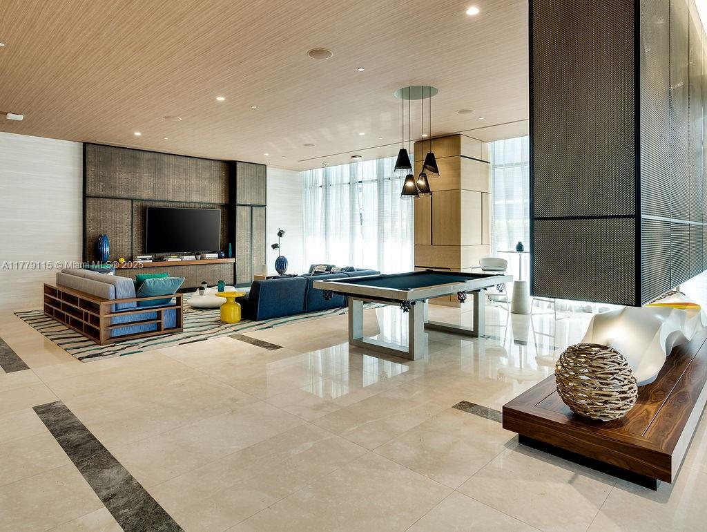 BRICKELL HEIGHTS EAST CON - Residential