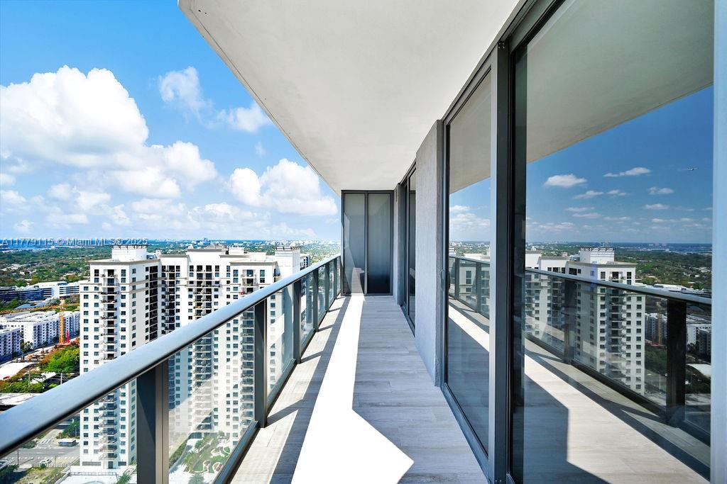 BRICKELL HEIGHTS EAST CON - Residential