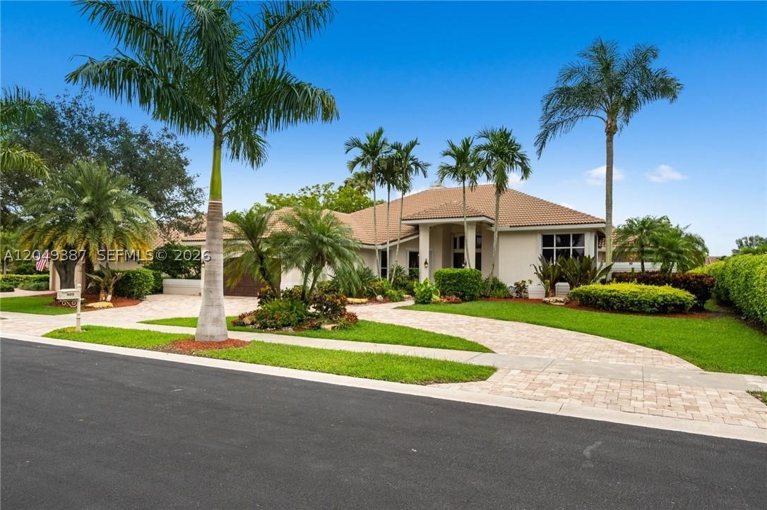 405 Sabal Way