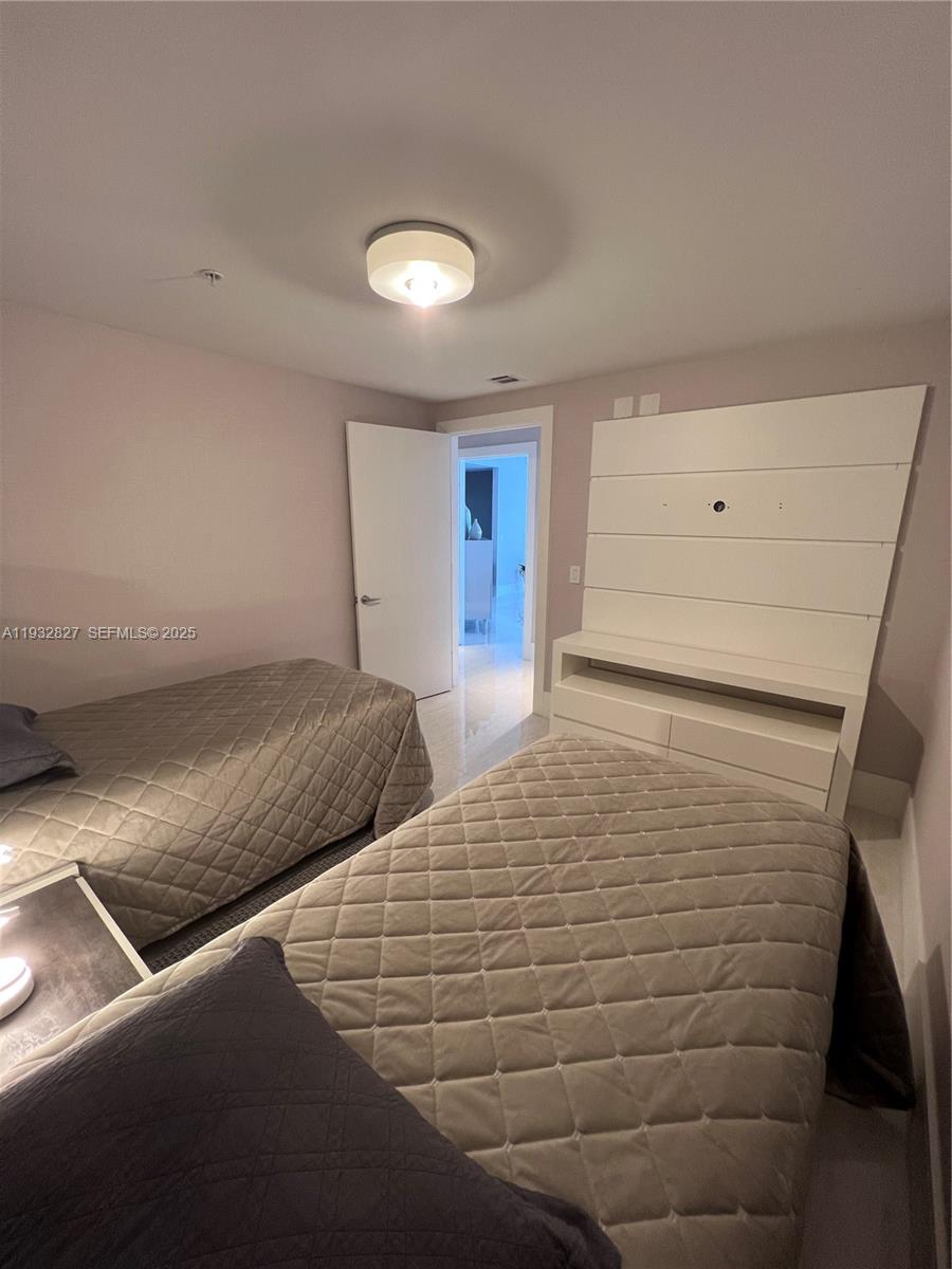 MARINA PALMS RESIDENCES N - Residential