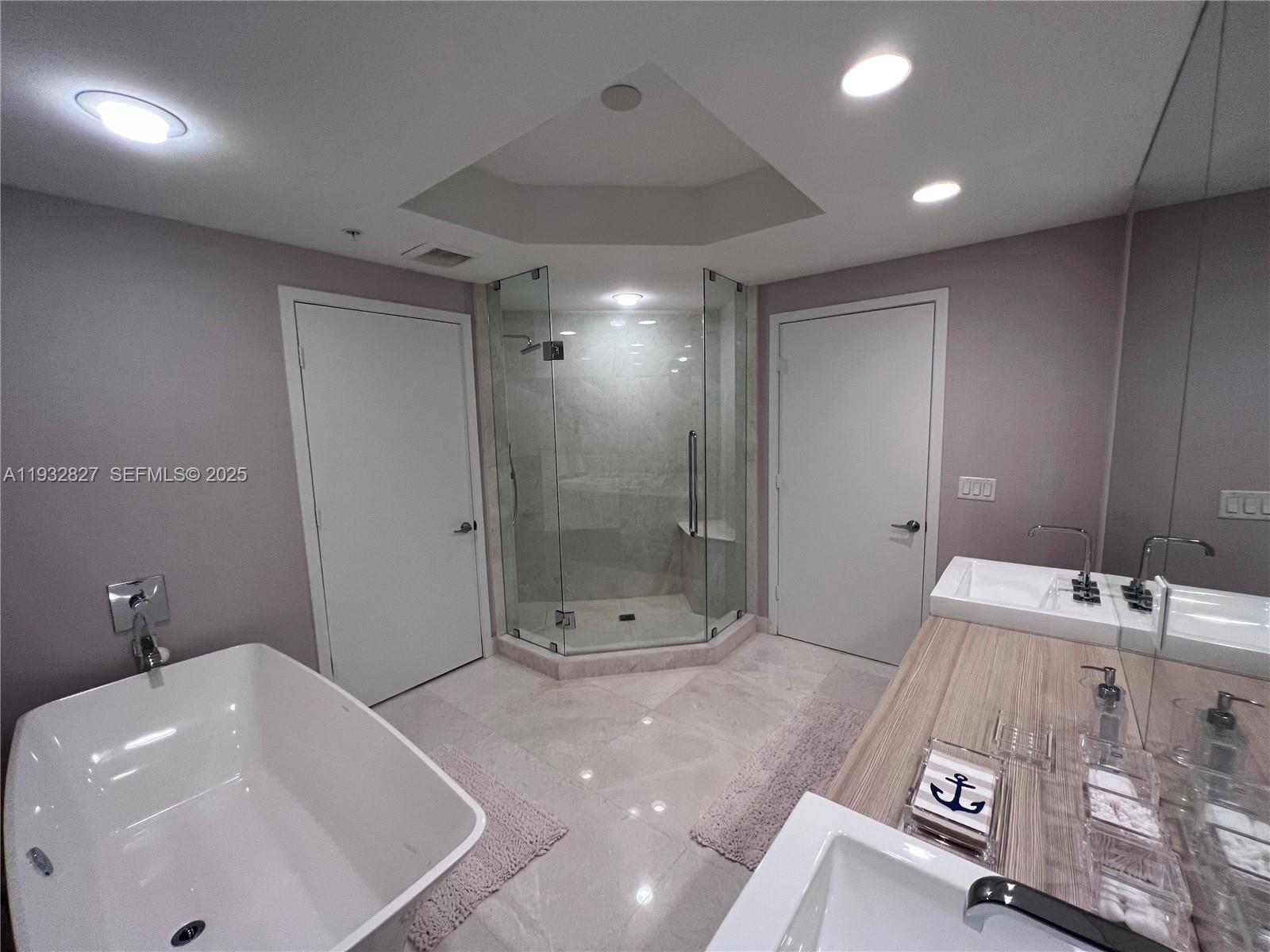 MARINA PALMS RESIDENCES N - Residential