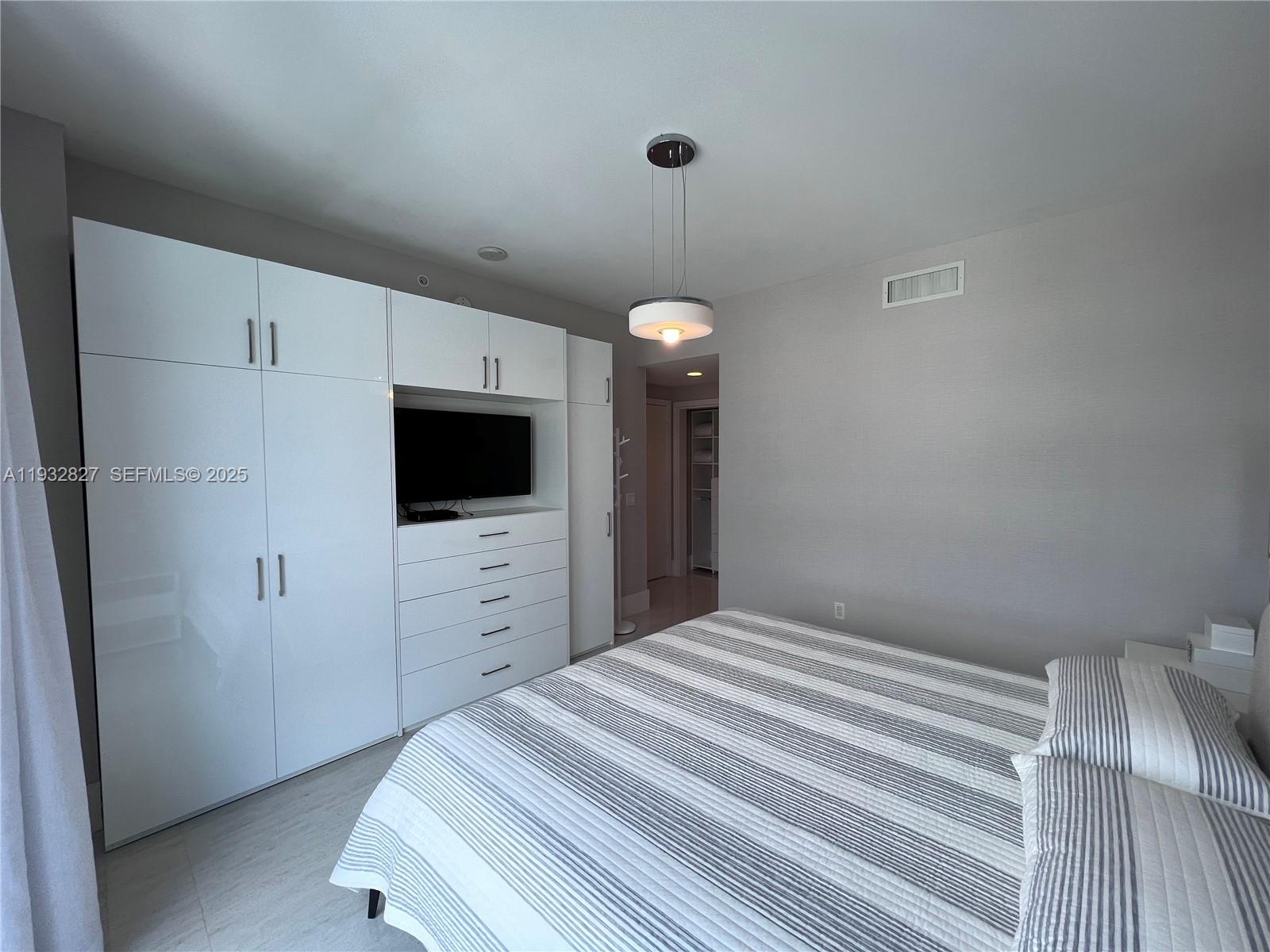 MARINA PALMS RESIDENCES N - Residential