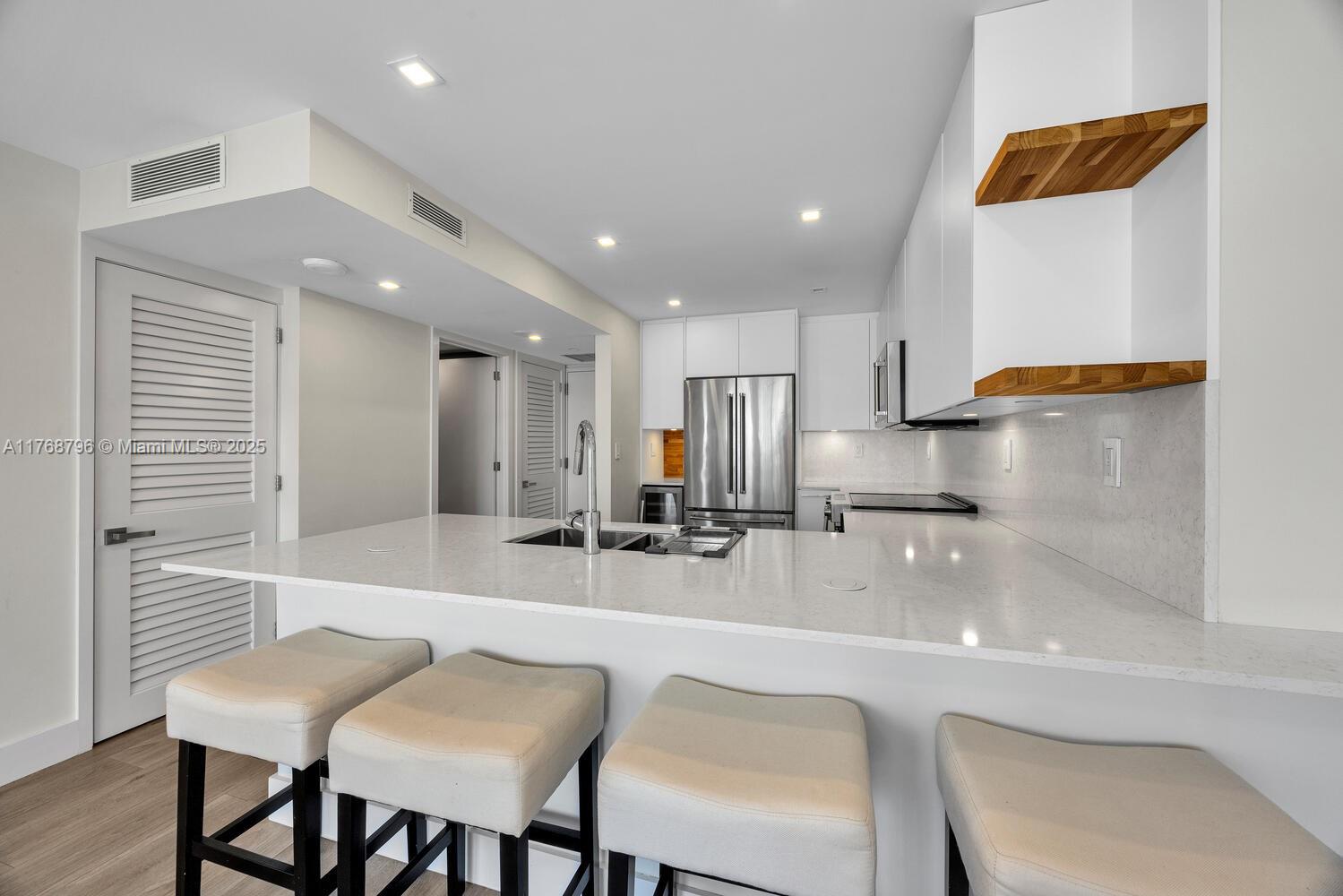 BRICKELL PLACE CONDO - Residential