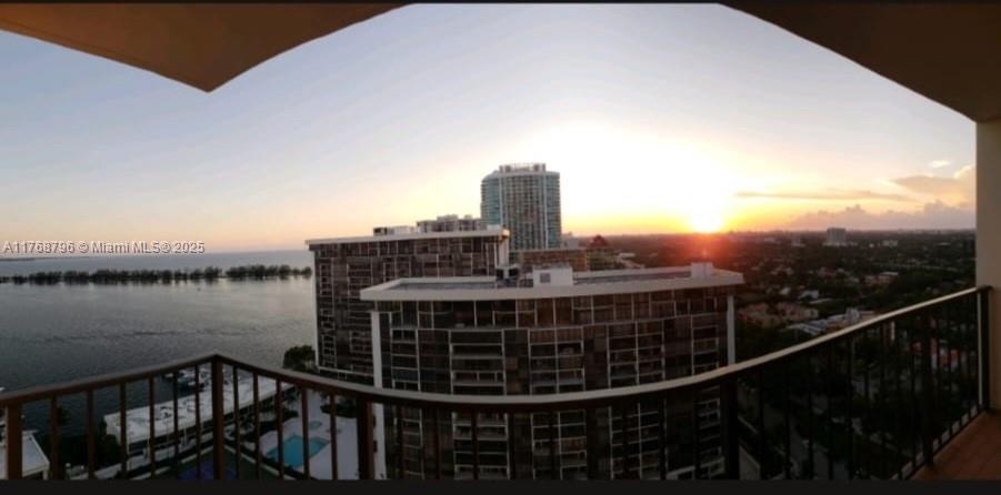 BRICKELL PLACE CONDO - Residential