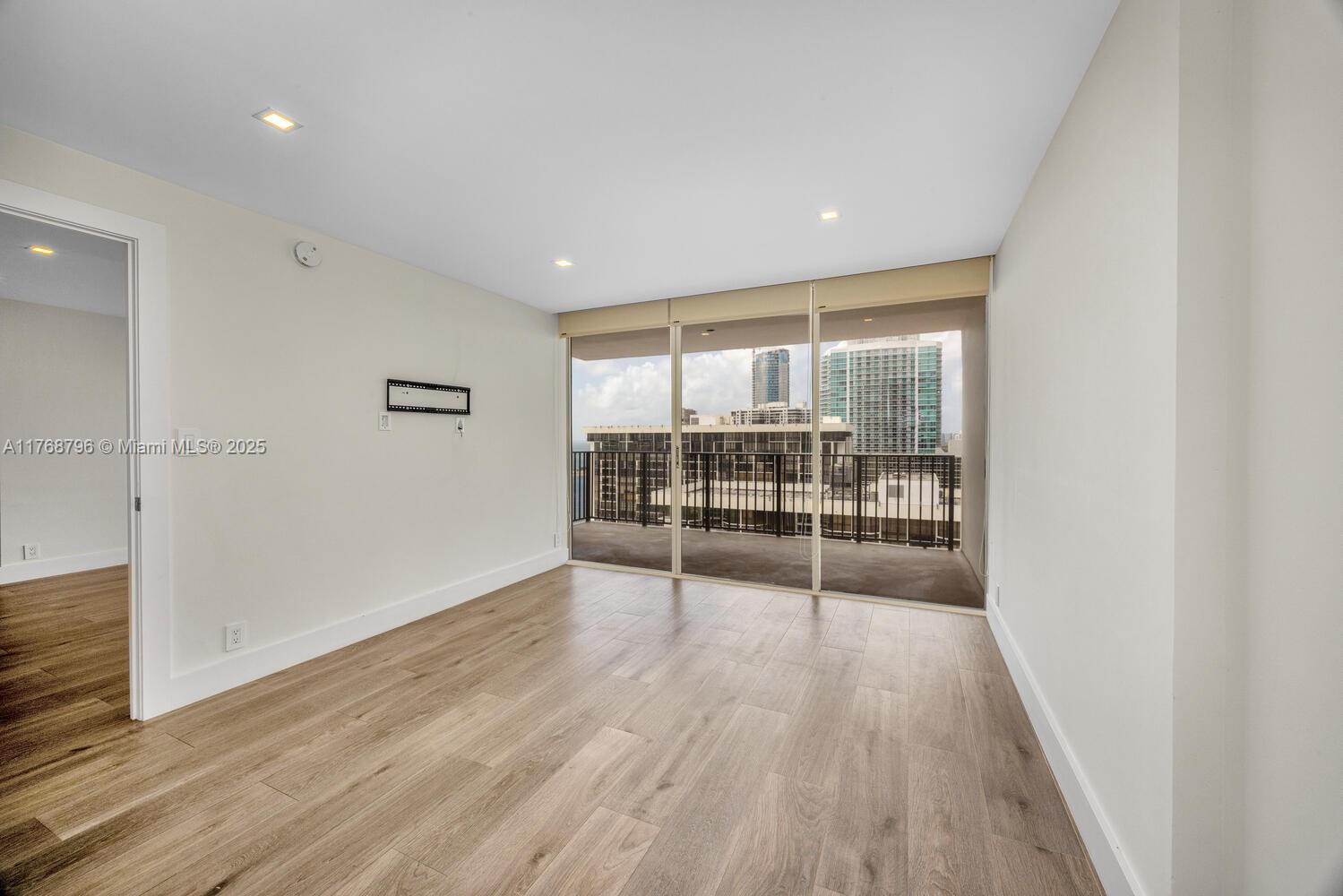 BRICKELL PLACE CONDO - Residential
