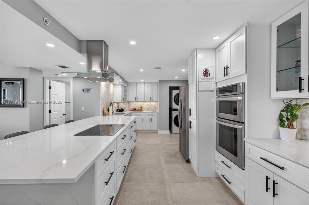 Photo of 3200 Port Royale Dr N #2011, Fort Lauderdale, FL 33308 (MLS # A11881611)