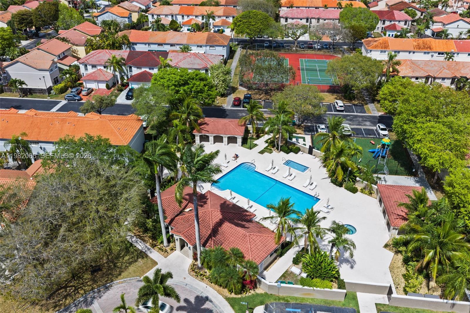 Charlestowne - Residential