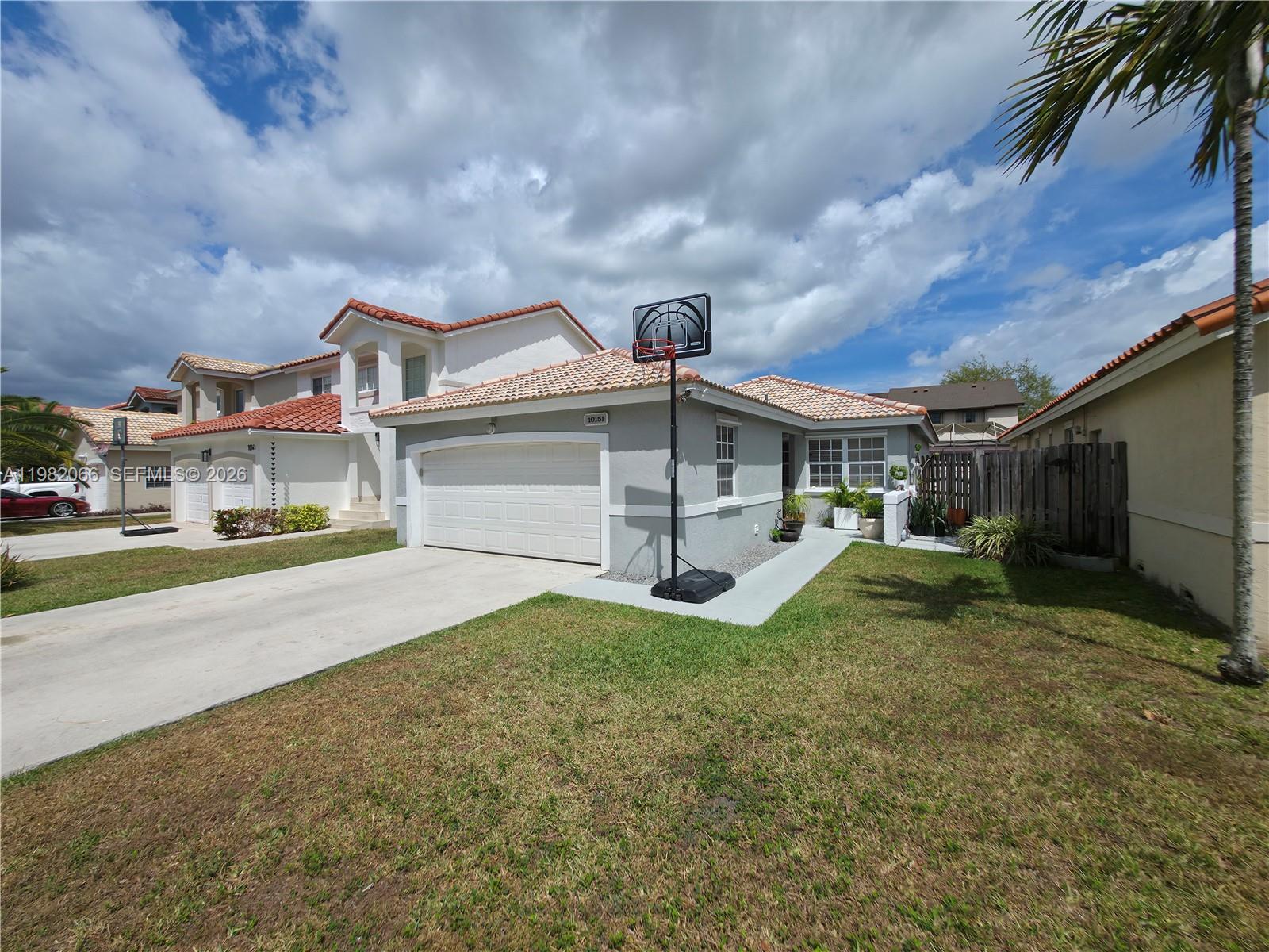 Charlestowne - Residential