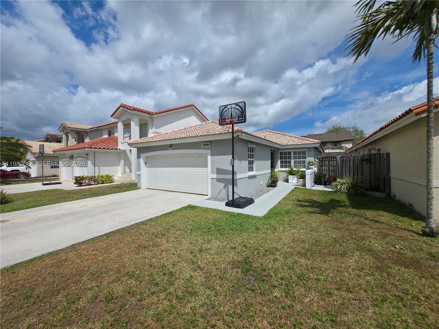 Desirable and rarely available 1 story home at Charlestowne. This well maintained 3 bedrooms 2 bathrooms home is located in a gated community with pool, tennis court and playground. The property features a kitchen with breakfast nook, double car garage, screened patio, and a walking closet in the primary bedroom. Amazing school zone. Roof installed in 2020; A/C and water heater installed in 2019.