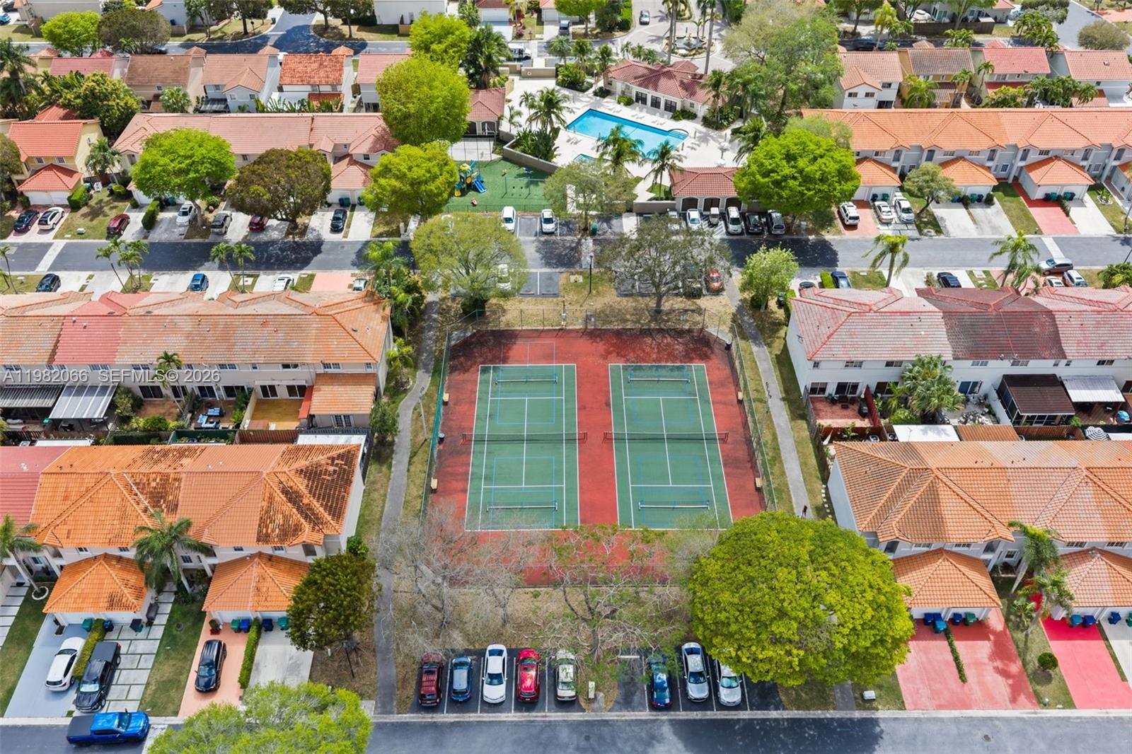 Charlestowne - Residential