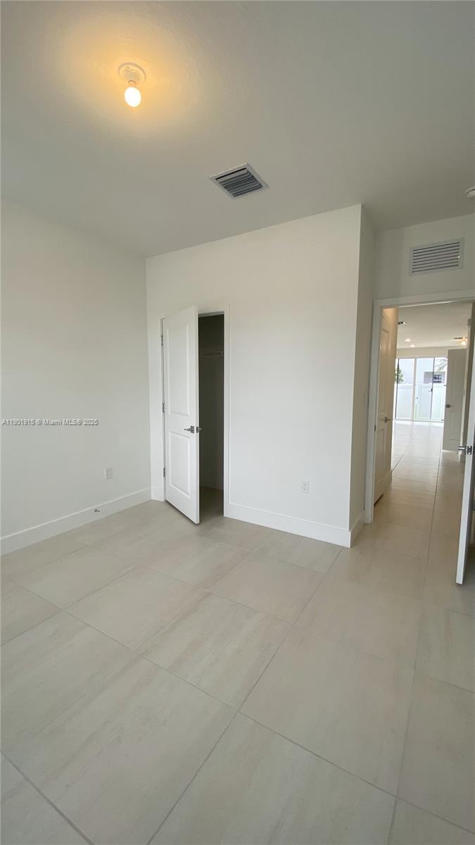 MERRICK SQUARE - Residential Lease