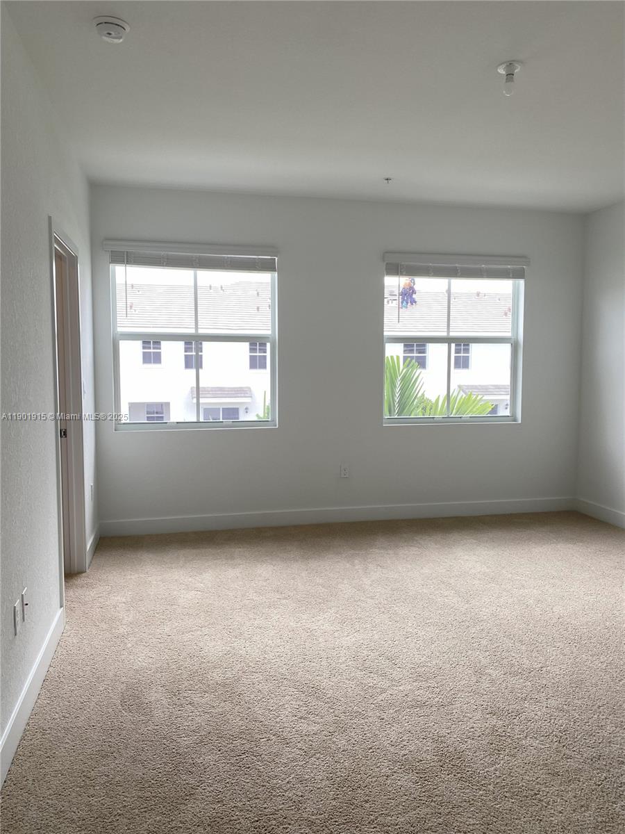 MERRICK SQUARE - Residential Lease