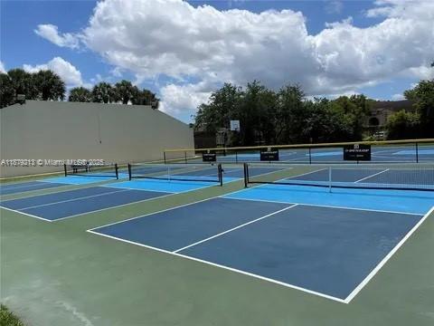 TOWNHOMES OF DORAL PLACE - Residential