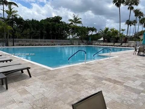 TOWNHOMES OF DORAL PLACE - Residential