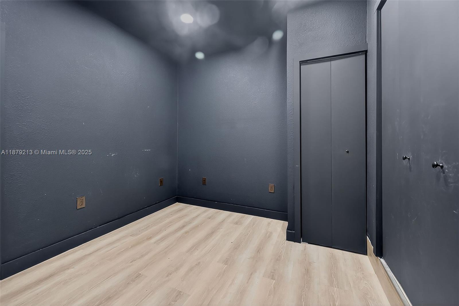 TOWNHOMES OF DORAL PLACE - Residential