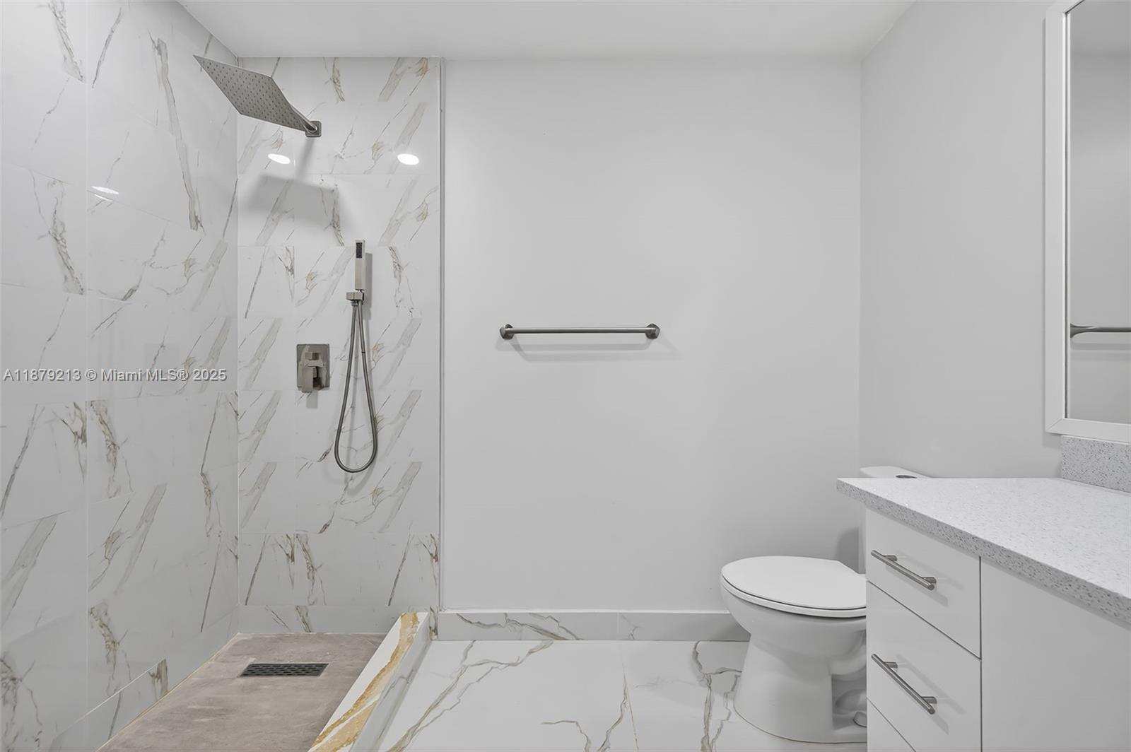 TOWNHOMES OF DORAL PLACE - Residential