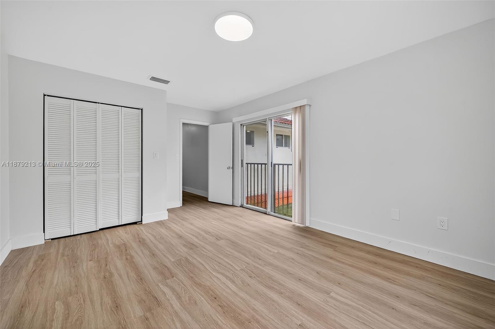 TOWNHOMES OF DORAL PLACE - Residential