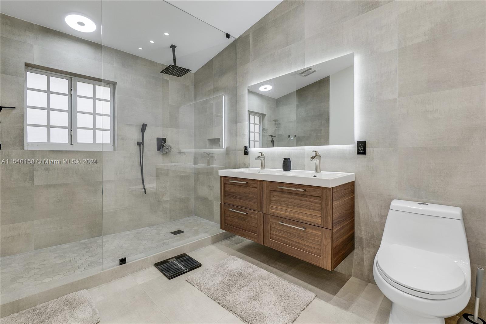 Shady Banks - Residential