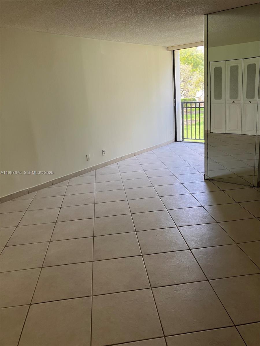 PLAZA OF AMERICAS CONDO P - Residential Lease