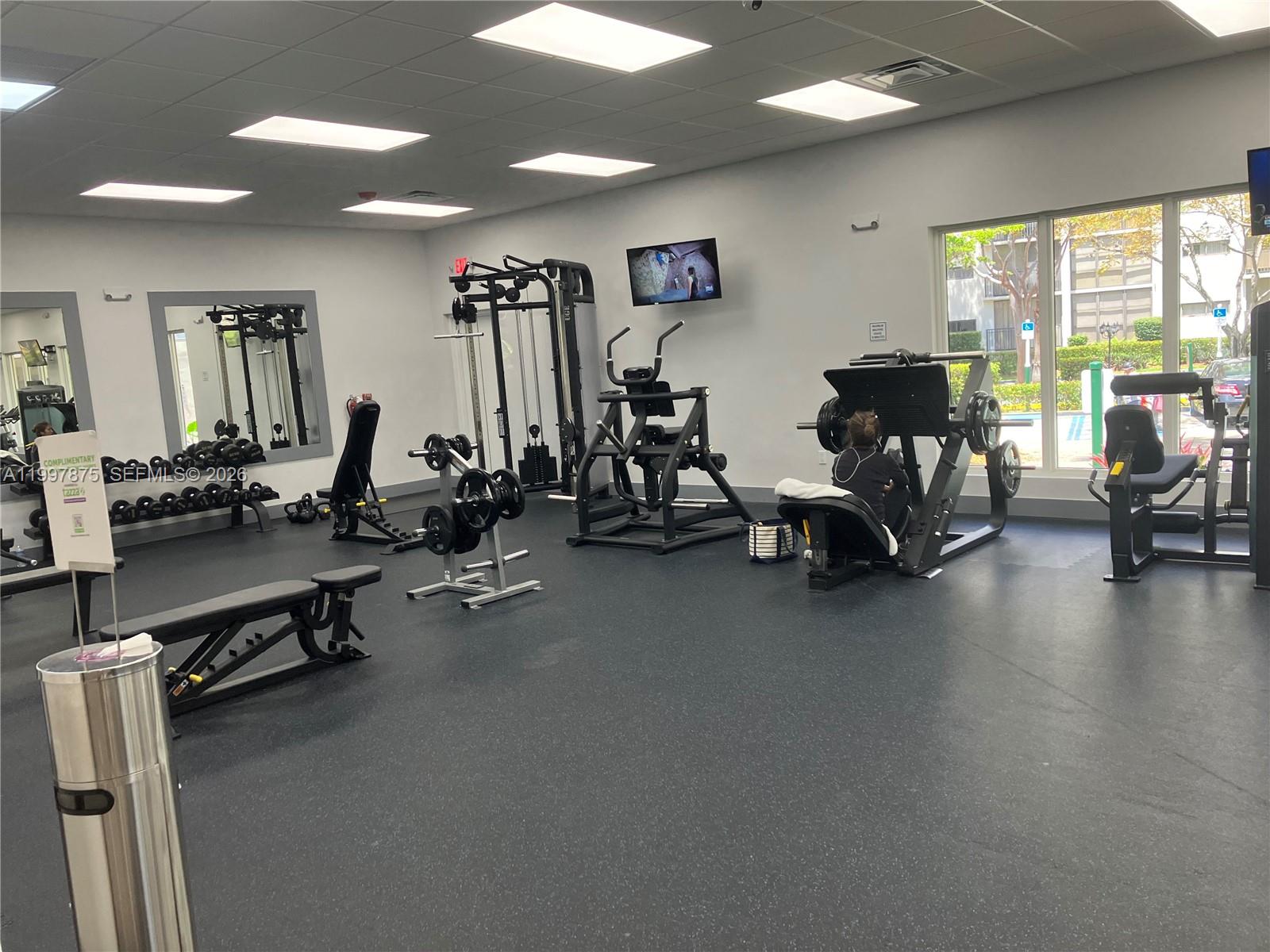 PLAZA OF AMERICAS CONDO P - Residential Lease