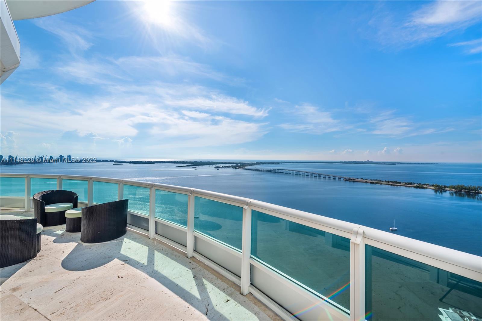 SANTA MARIA CONDO - Residential