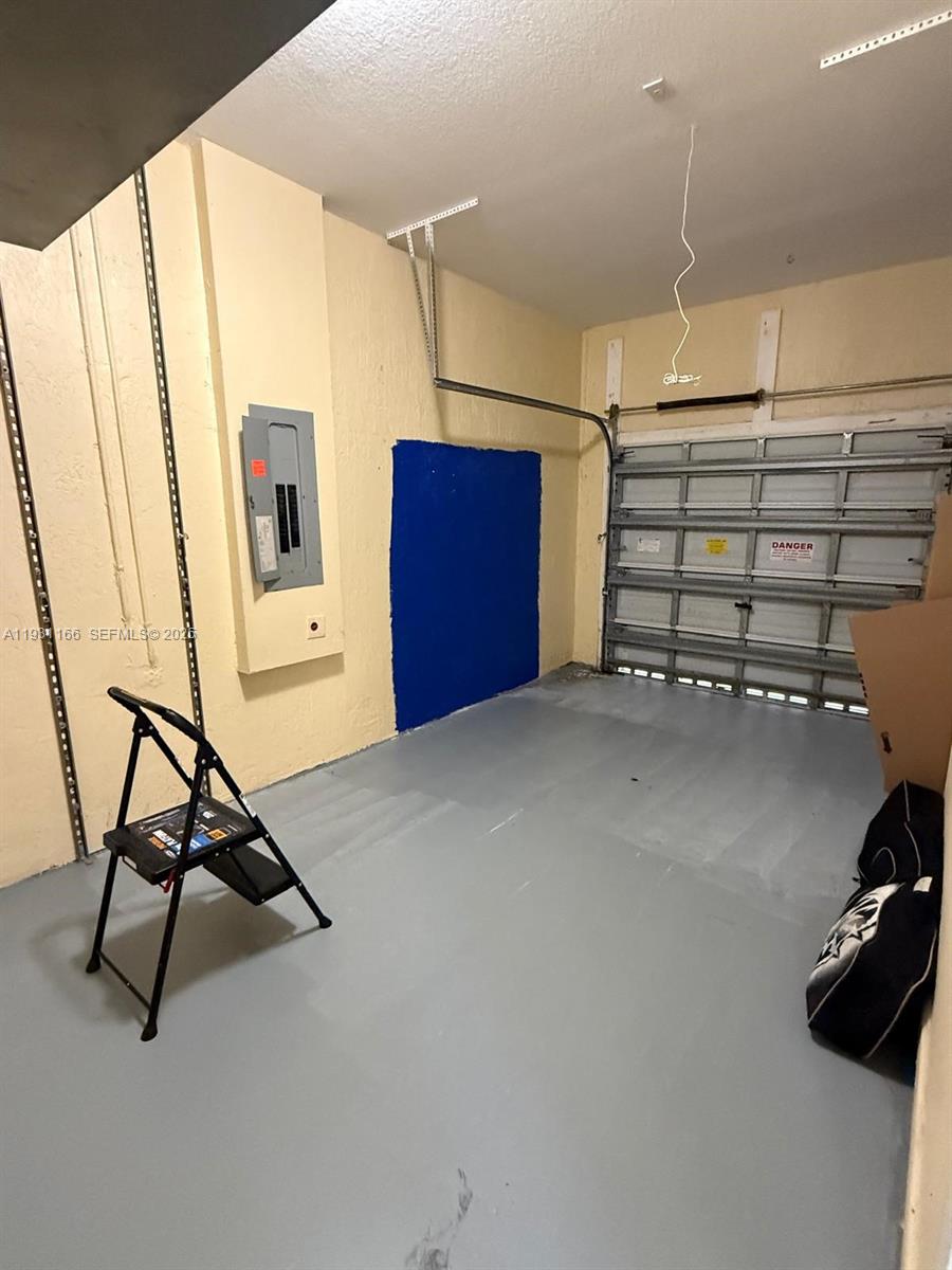 PORTOFINO BAY - Residential Lease