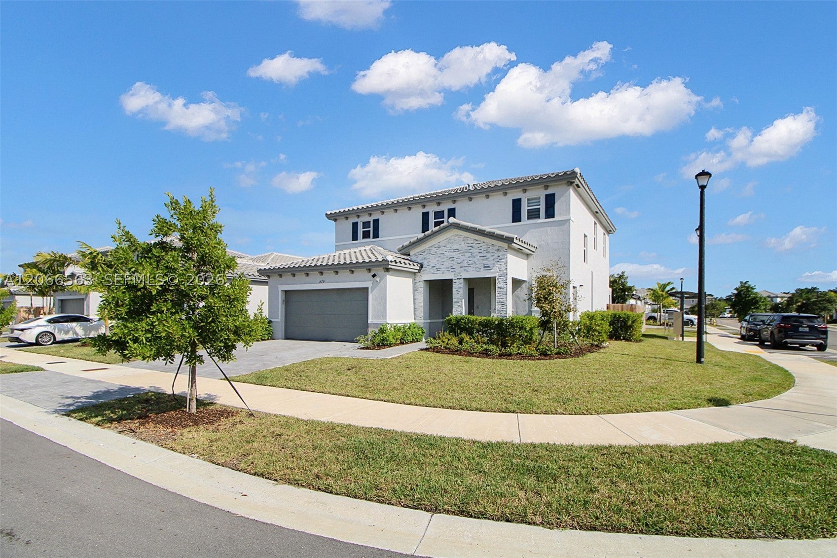 879 SE 26th Ter - Image 1