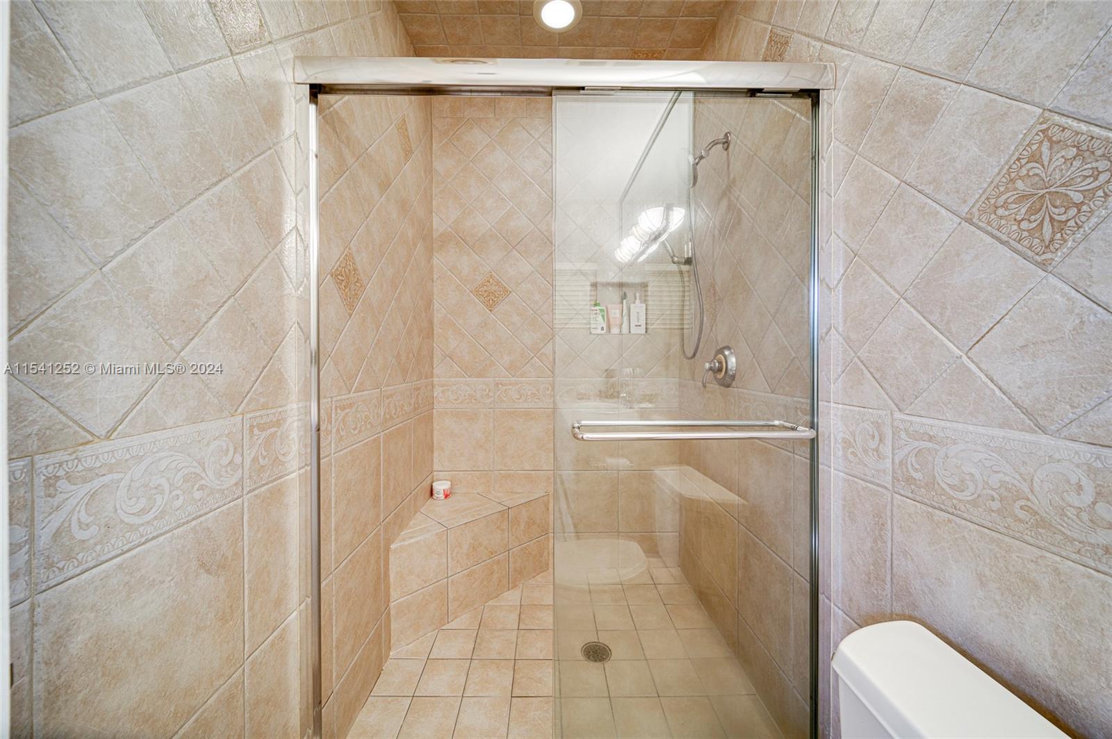 CORAL GABLES BILTMORE SEC - Residential