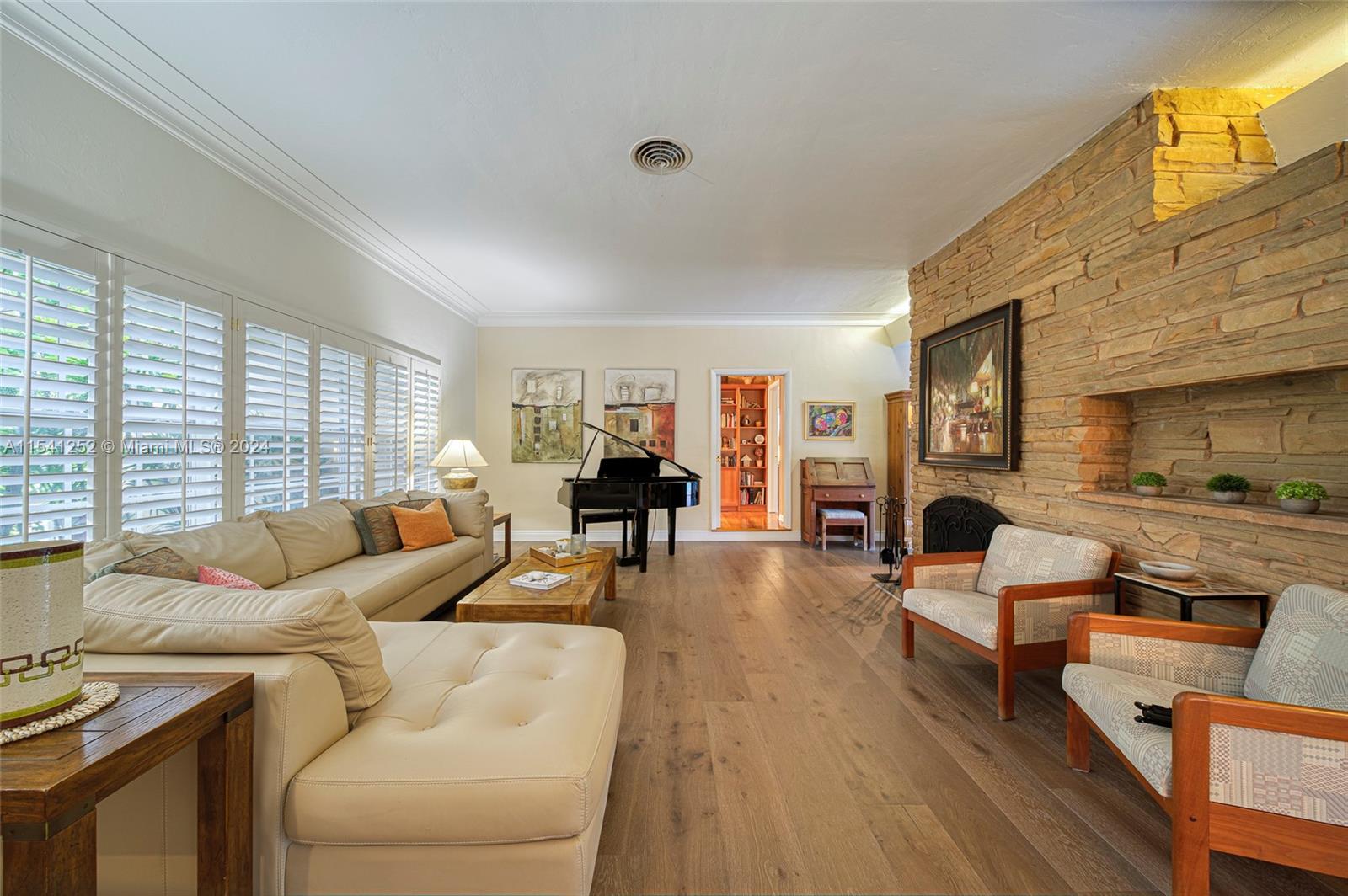 CORAL GABLES BILTMORE SEC - Residential