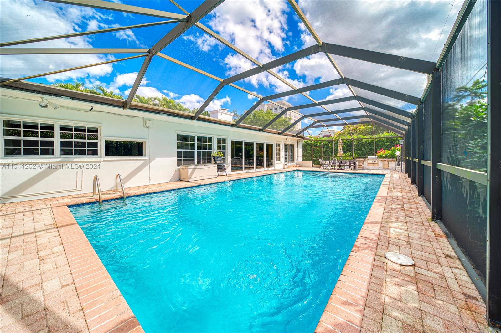 CORAL GABLES BILTMORE SEC - Residential